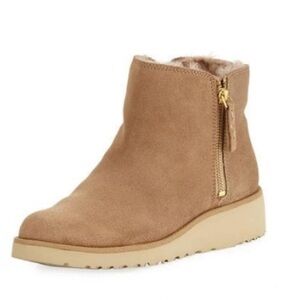 💥PRICE DROP💥 SHALA MINI ZIP ANKLE BOOT IN FAWN SUEDE